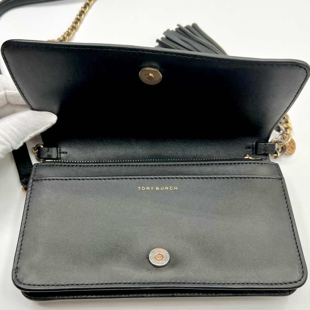 ❌❌ SOLD❌❌ Tory Burch Black Quilted Crossbody Bag with Tassel - Picture 7 of 15